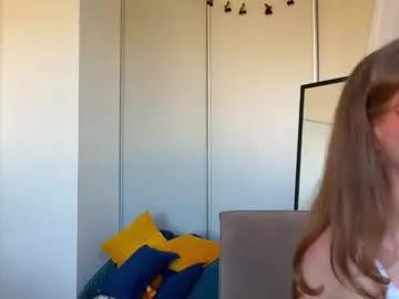 elli_harmon — GOAL: seductive booty jiggles in bend over [199 tokens left] #18 #young #new #natural #lovense