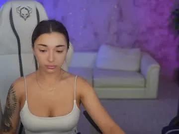 kira0541 — GOAL: finger in  pussy [489 tokens remaining] Welcome to my room! #pvt #anal #dildo #squirt #lesbian
