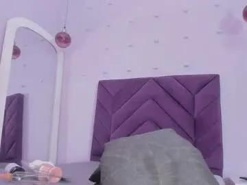 maddyjohnsonn — Put my pussy so hot with high vibrations until it drips on your faceTIP GOAL control x 5min + squirt #ebony #anal #natural #teen #cum [361 tokens remaining]