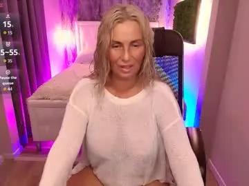 scarlett_mai — GOAL: Suck and lick nipples [547 tokens remaining] Fav vibe 15 49 50 69 #milf #mature #bigboobs #blonde #deepthroat